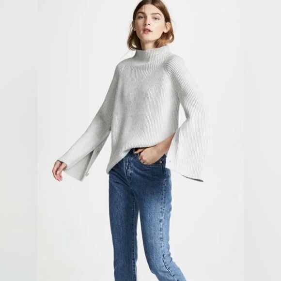 Vince Button Sleeve Funnel Neck
Sweater, Light Heather Grey Size XL - Picture 3 of 7